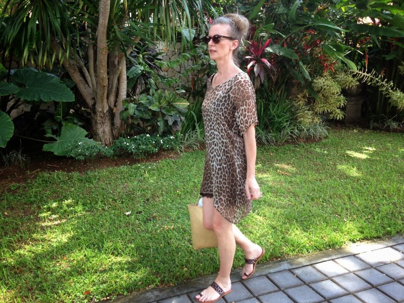 WHAT EVERY WOMAN NEEDS: What to pack for a Bali capsule wardrobe