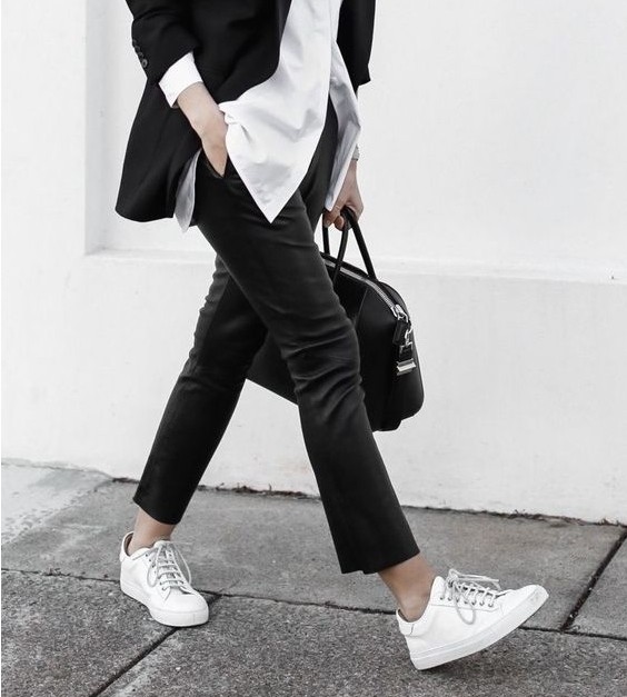 White sneakers 2024 work outfit