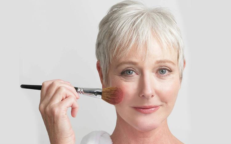 Makeup After 50: How to Contour for a More Beautiful You! - Prime Women